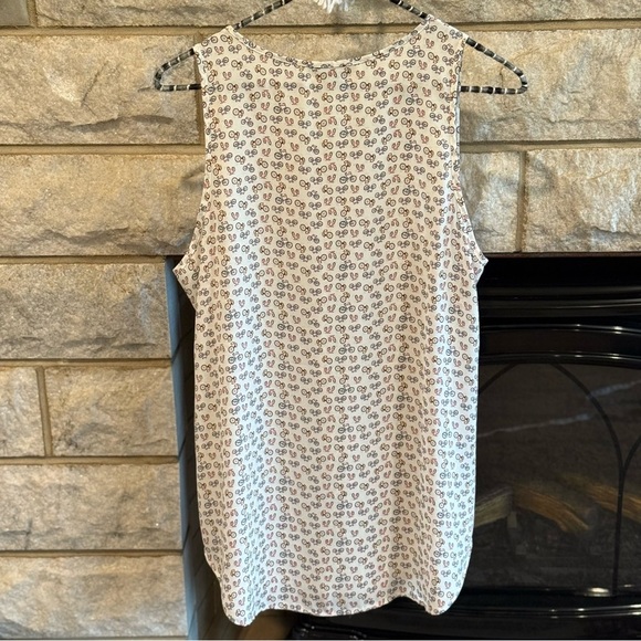 Van Heusen White Sleeveless Relaxed Tank Top Bicycles Medium - Picture 5 of 6
